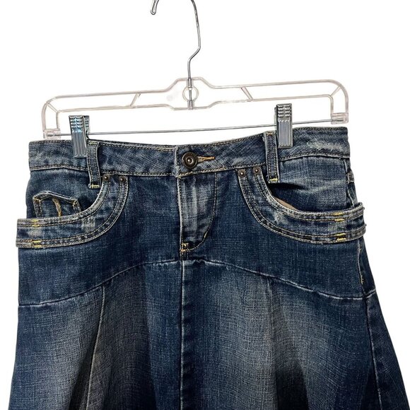 Y2K Mudd Denim Flared Skirt With Distressed Stitching & Back Pockets size 5 - Picture 3 of 7